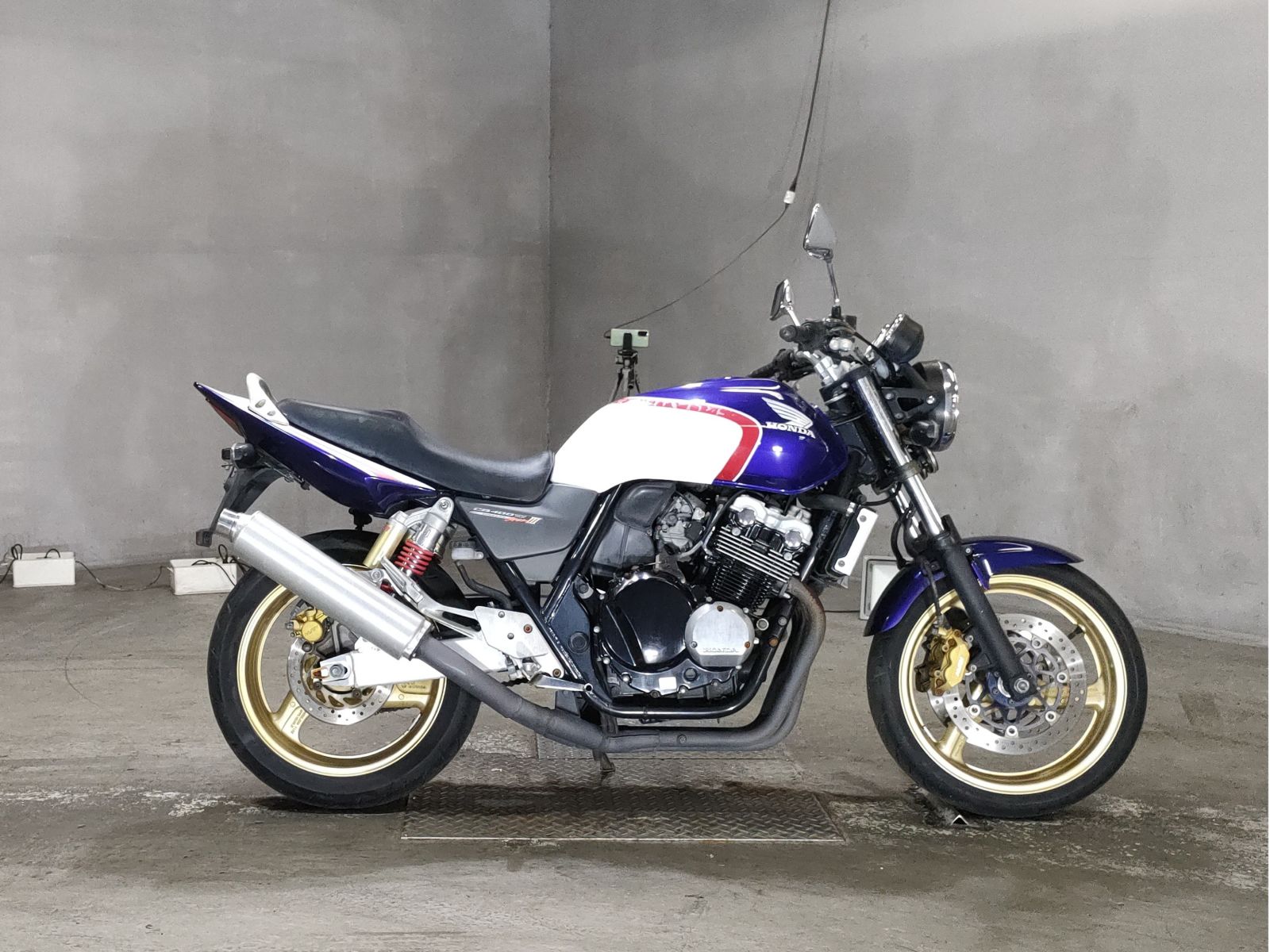 Honda CB400SFV 2006