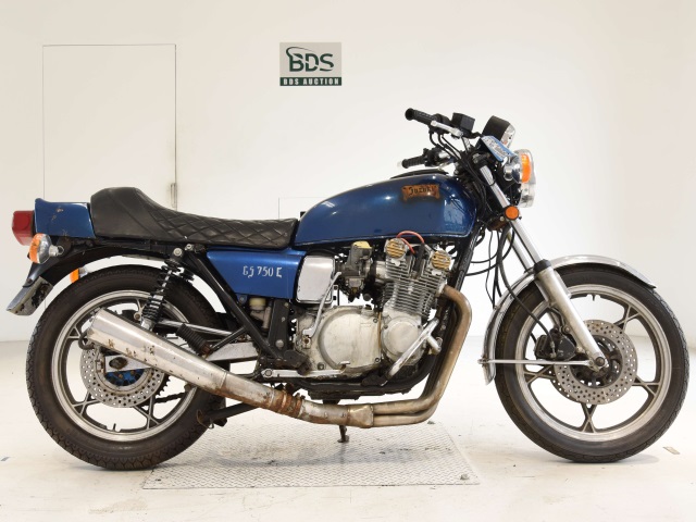 Suzuki GS750E