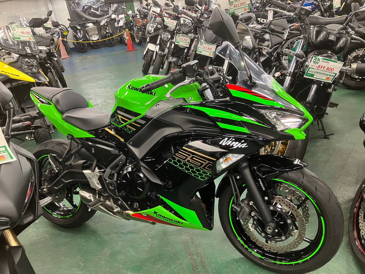 Kawasaki NINJA650 2021