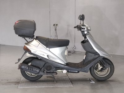 Suzuki ADDRESS V100