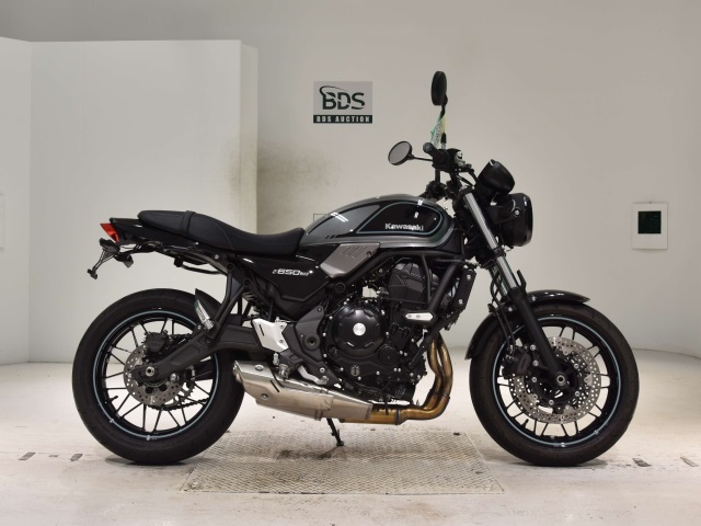 Kawasaki Z650RS 2023