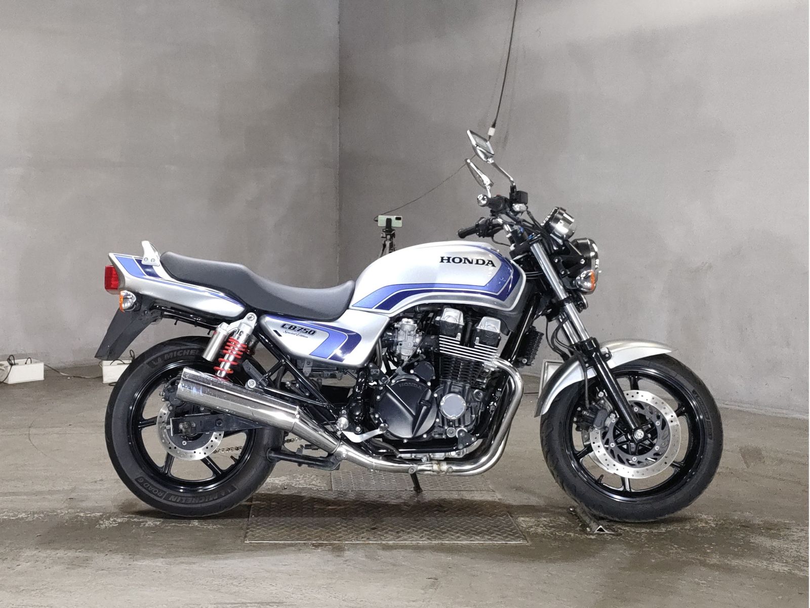 Honda CB750 2007