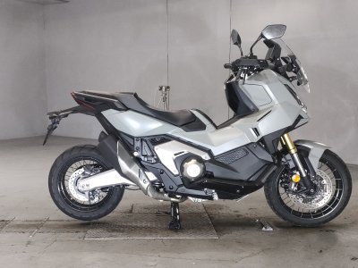 Honda X-ADV750 2024