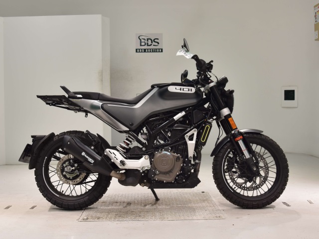 Husqvarna SVARTPILEN 401 2021