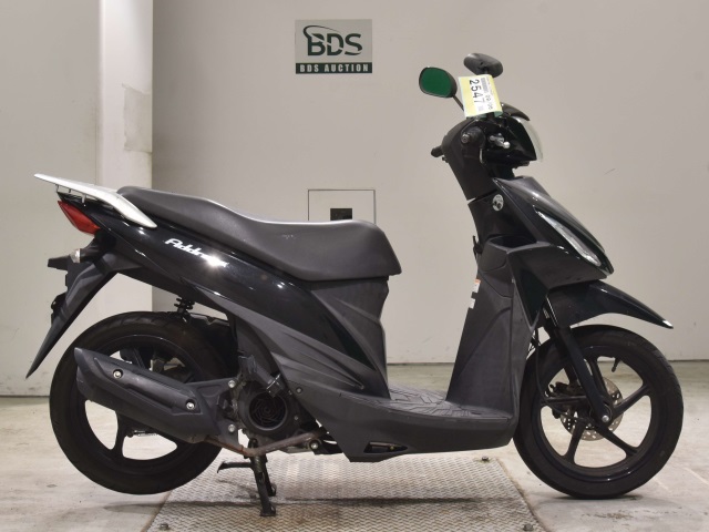 Suzuki ADDRESS V110