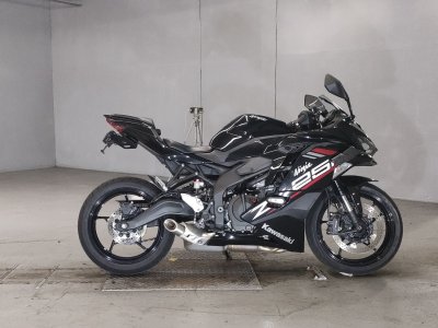 Kawasaki NINJA ZX-25R 2021