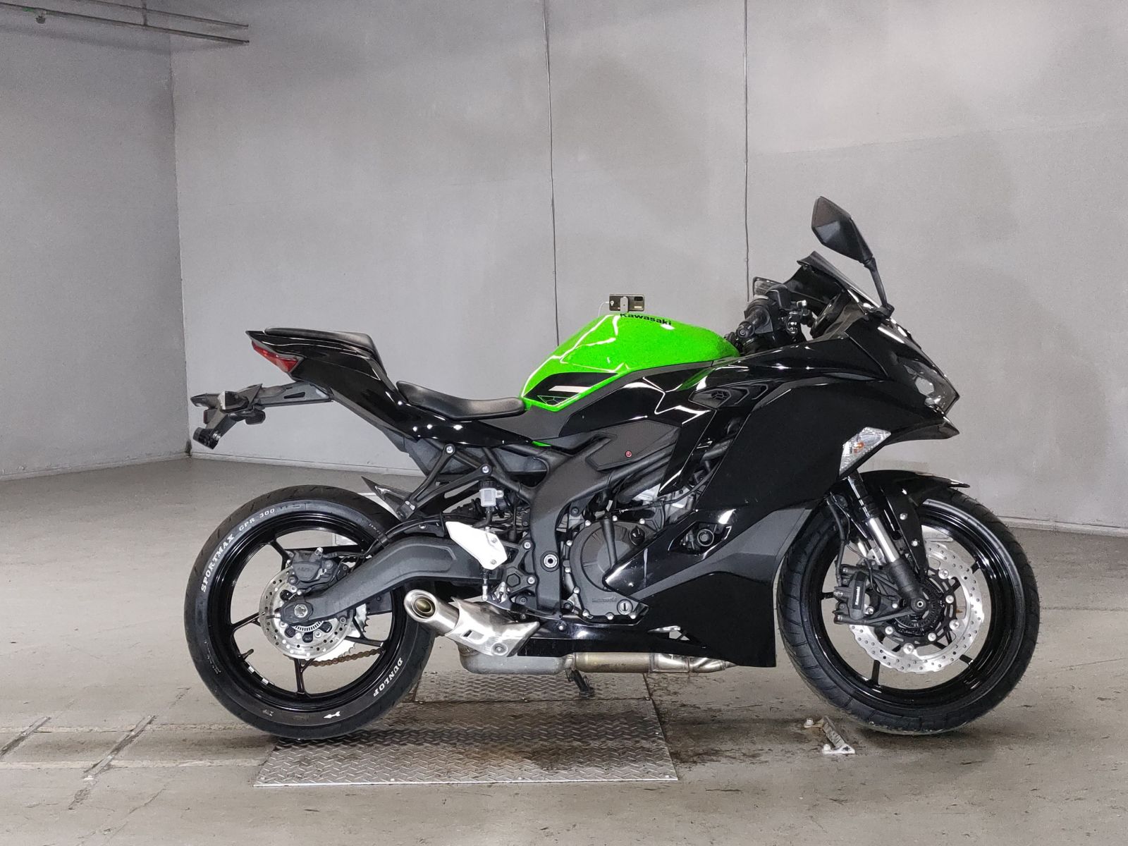 Kawasaki NINJA ZX-25R KRT 1979