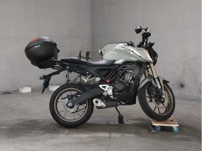 Honda CB125R 2021