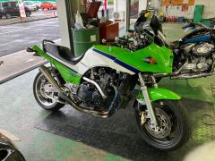 Kawasaki GPZ900R 1991