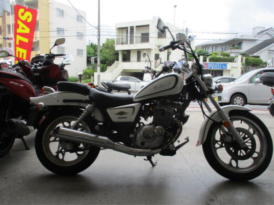 Suzuki gz125 hs 2010