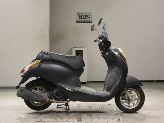Sym UMI100 2012