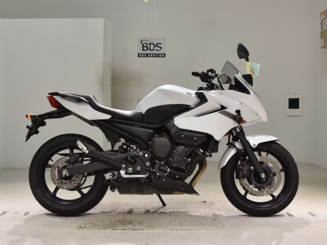 Yamaha XJ6 DIVERSION 2010