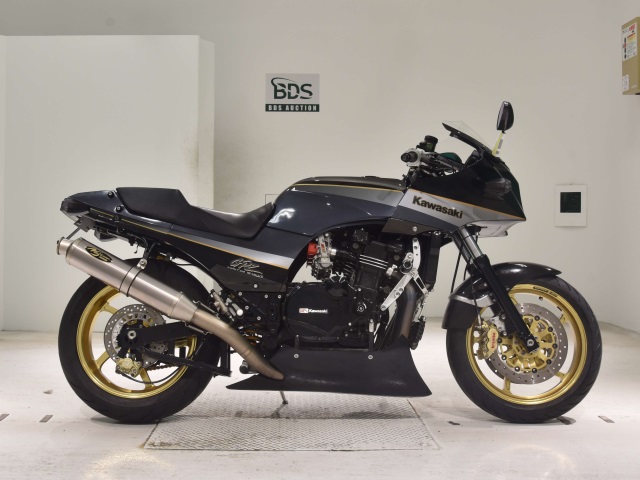 Kawasaki GPZ900R 1997