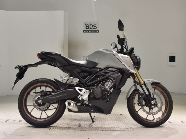 Honda CB125R 2021