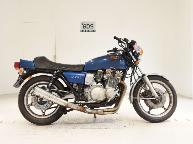 Suzuki GS750E