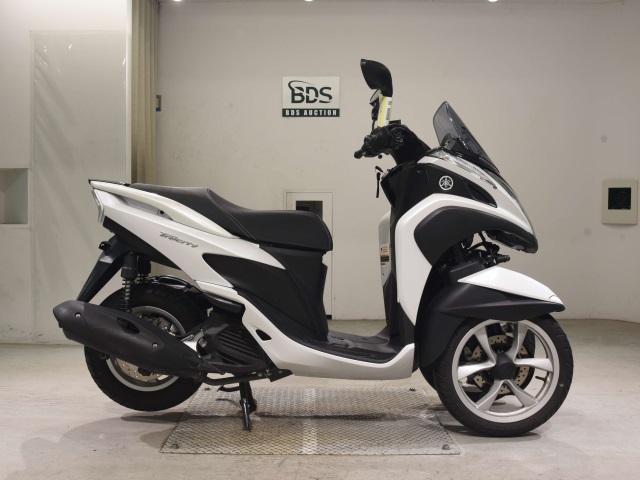 Yamaha TRICITY MW125 2015