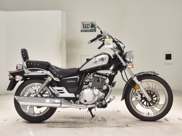 Suzuki GZ150 2017