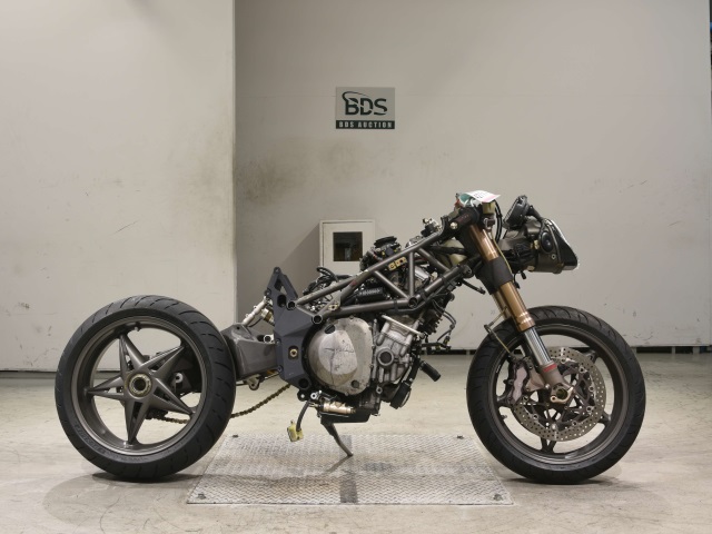 MV Agusta F4S 2000