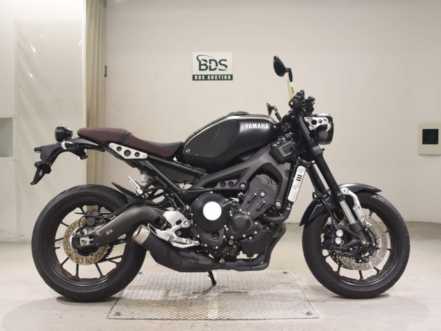 Yamaha XSR900 2021