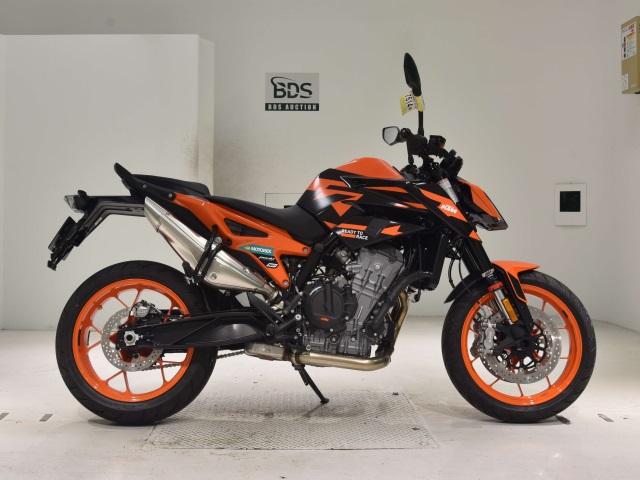 KTM 890 DUKE GP 2024