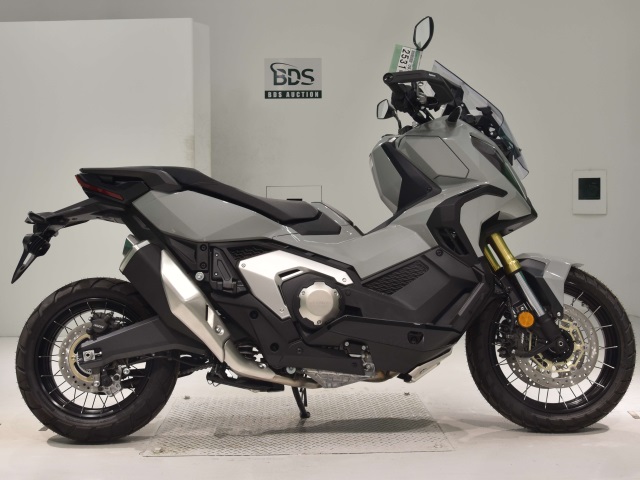 Honda X-ADV750-2 2024