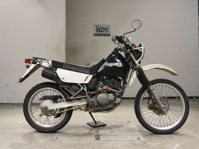 Suzuki DJEBEL200