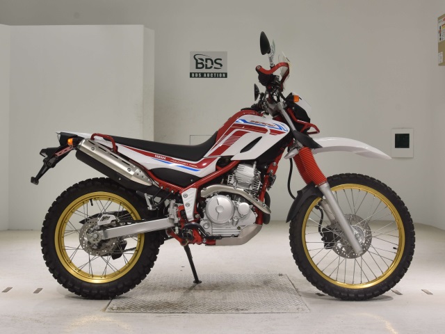Yamaha SEROW XT250 2020