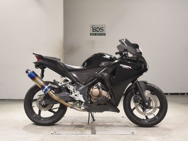 Honda CBR250R 2011