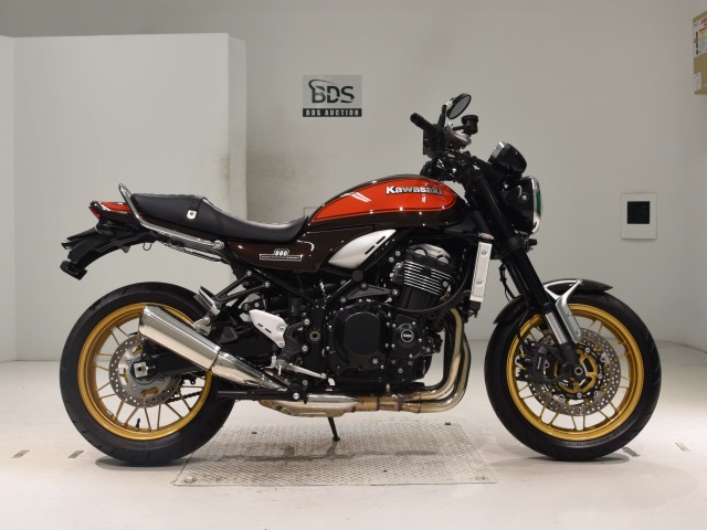 Kawasaki Z900RS 2022