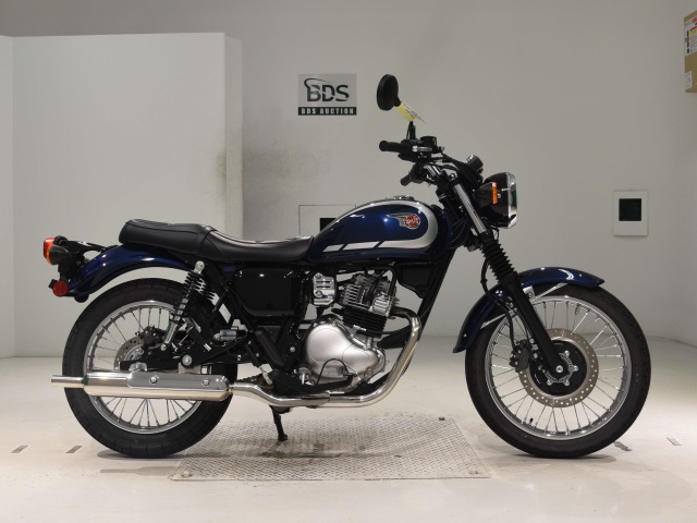 Kawasaki W230 2025