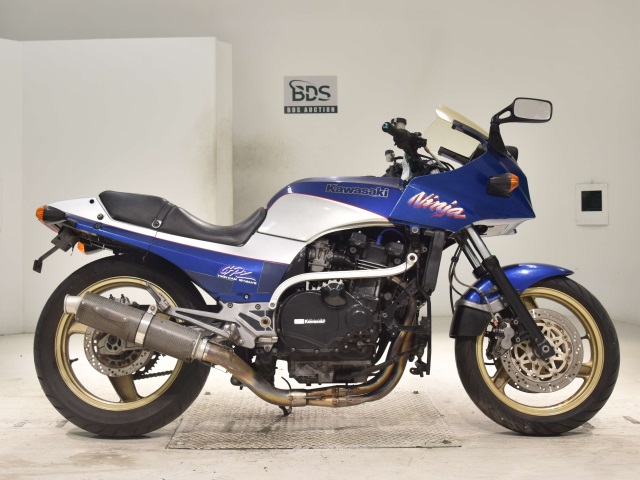 Kawasaki GPZ900R 1994