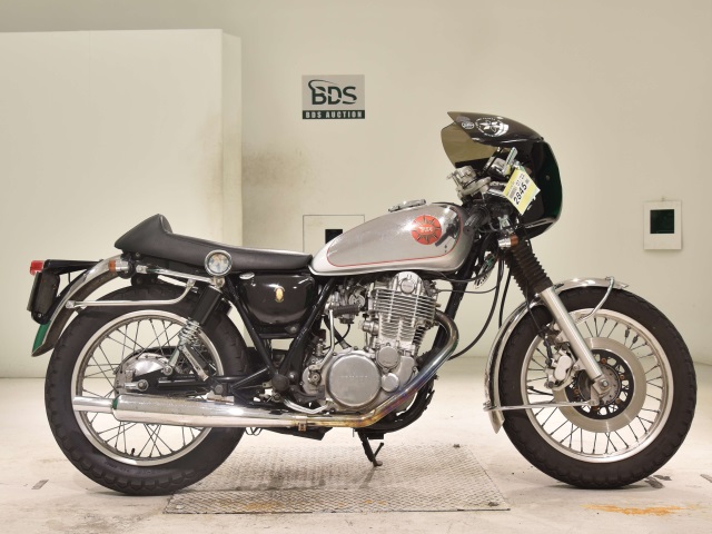 Yamaha SR400 2006