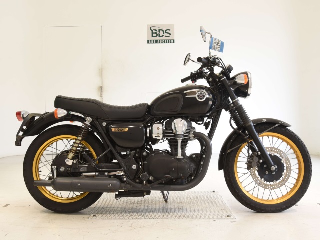 Kawasaki W800 2012