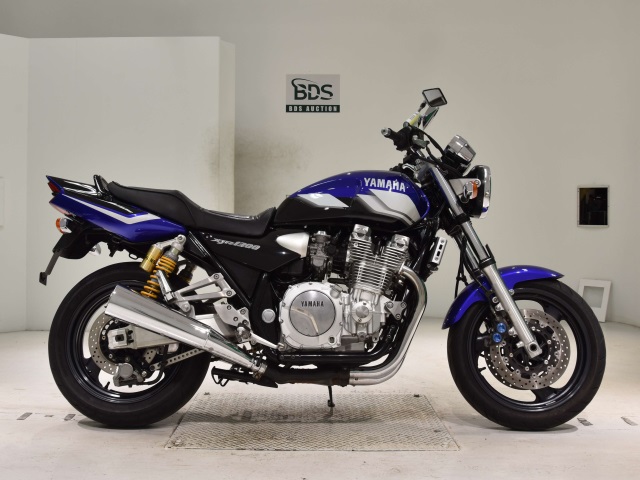 Yamaha XJR1300 2001