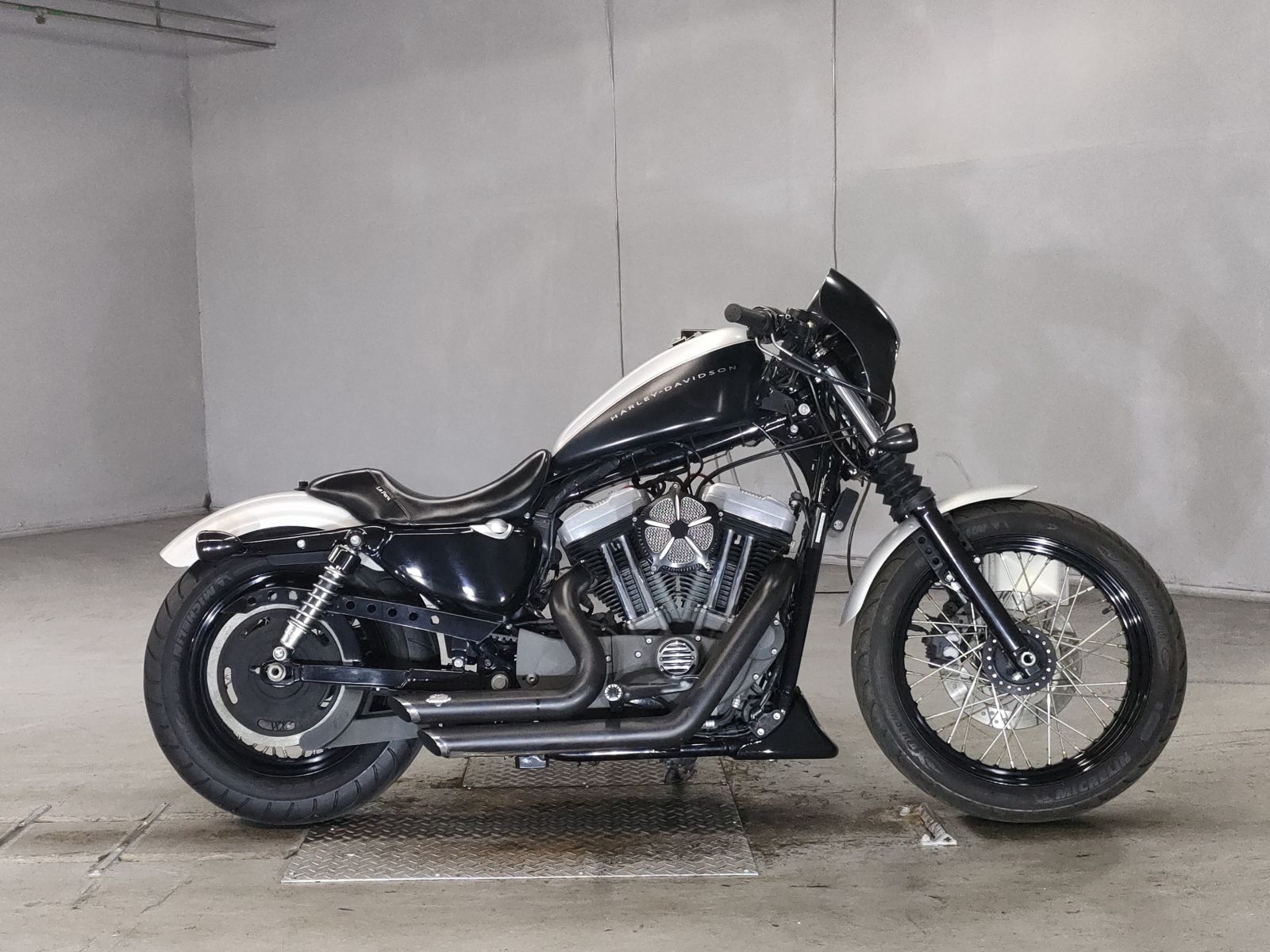 HD SPORTSTER XL1200N 2009