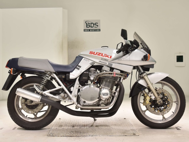 Suzuki GSX1100S KATANA 1983