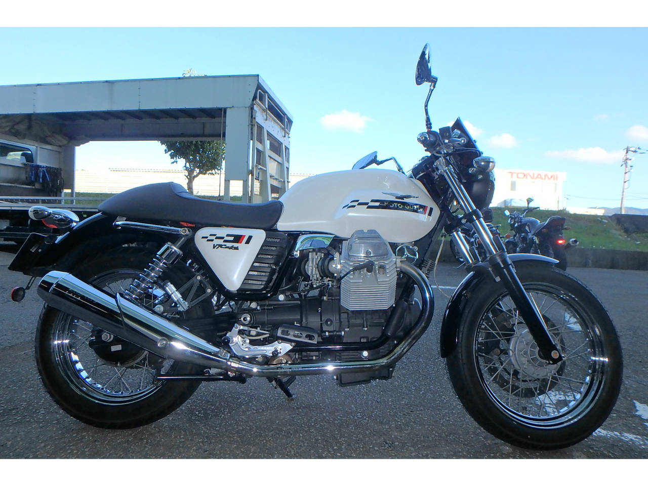 Moto Guzzi V7 CAFE CLASSIC 2011