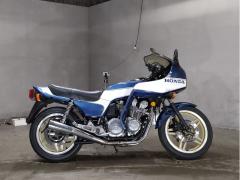 Honda HORNET CB900F 2024