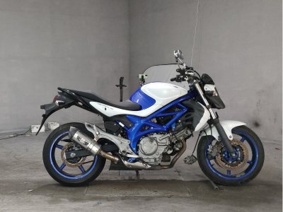 Suzuki GLADIUS SFV400 2011