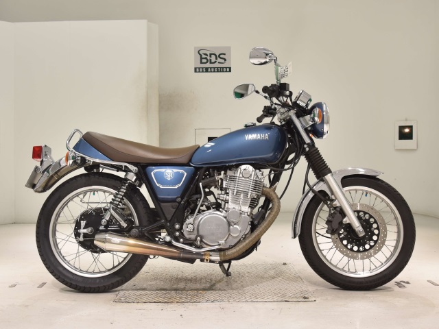 Yamaha SR400 2020