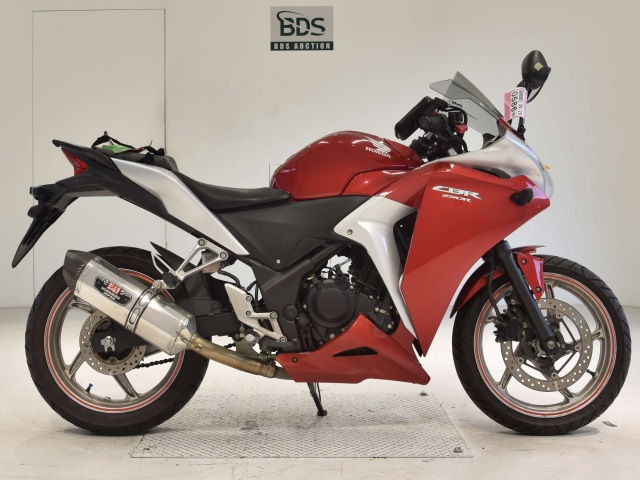 Honda CBR250R 2011