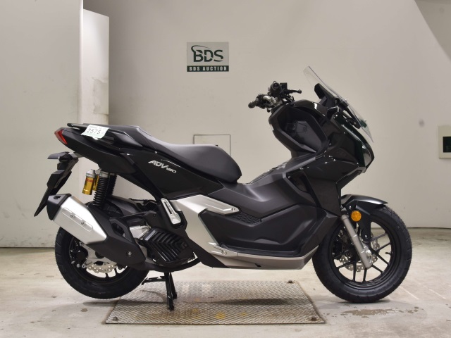 Honda ADV 160 2025
