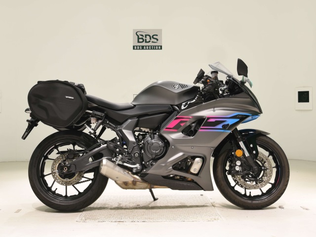 Yamaha YZF-R7 2024
