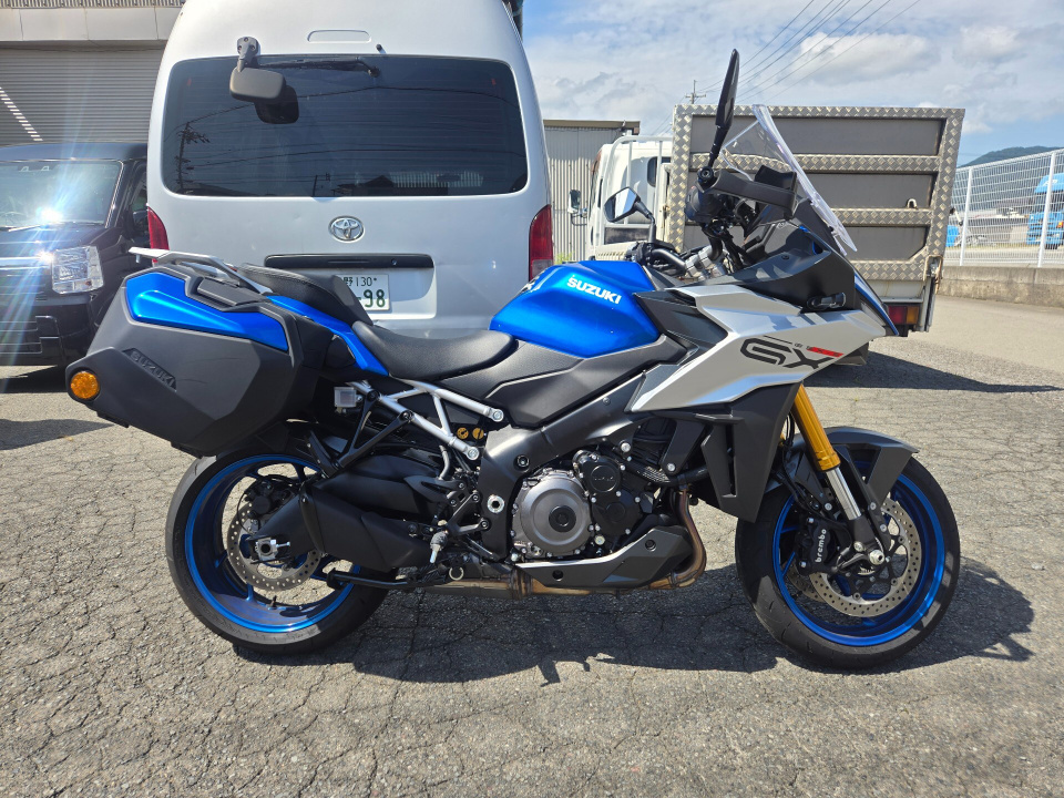Suzuki gsx-s1000 gx 2024