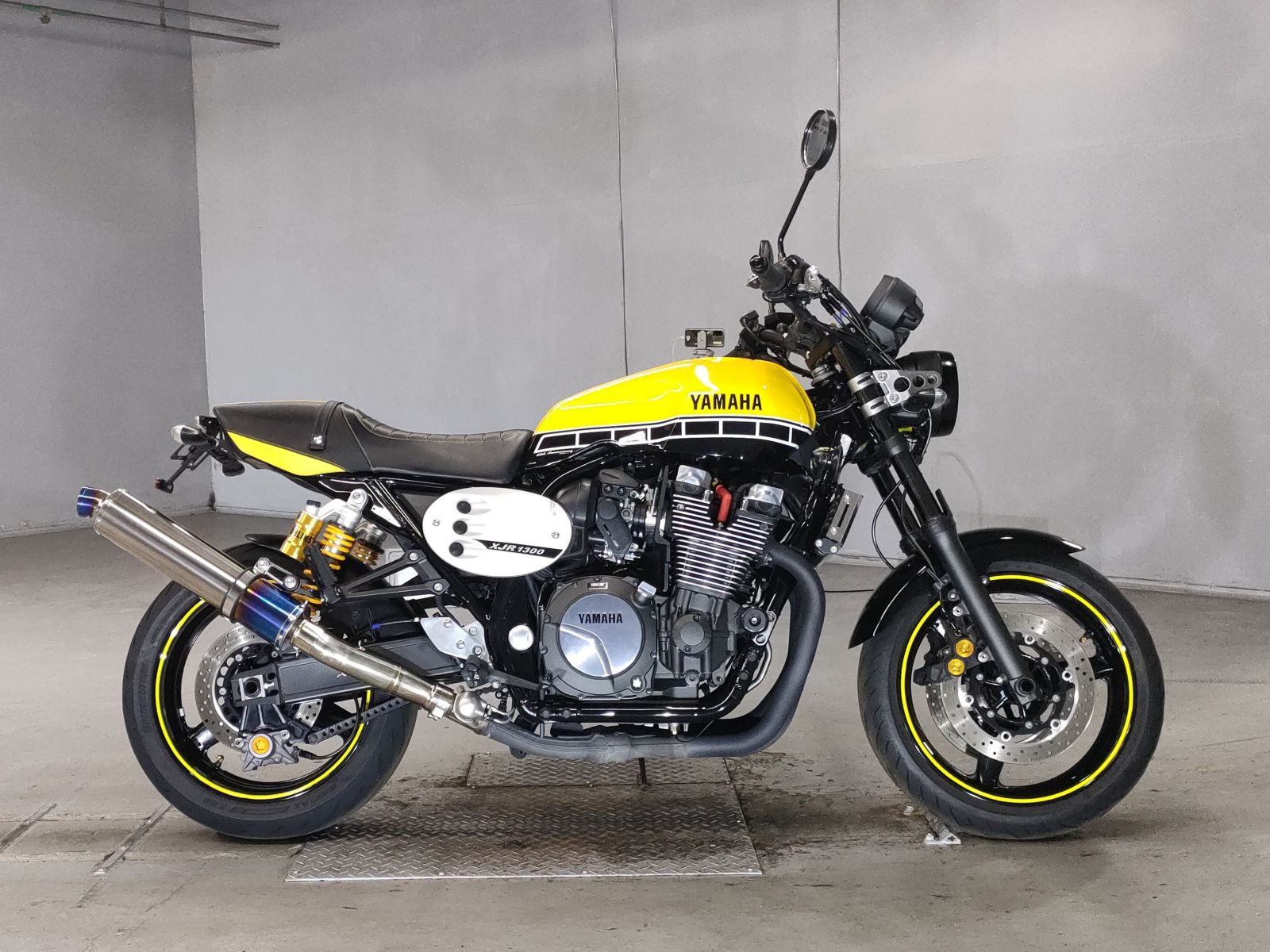 Yamaha XJR1300C 2017