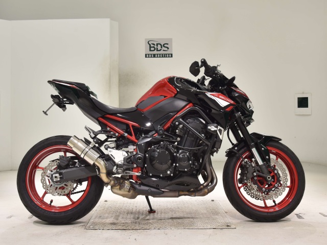 Kawasaki Z900 2023
