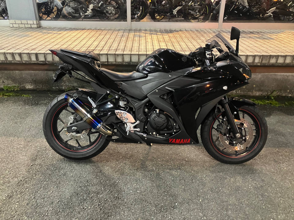 Yamaha YZF-R25 2015