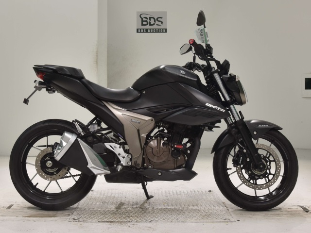 Suzuki GIXXER250