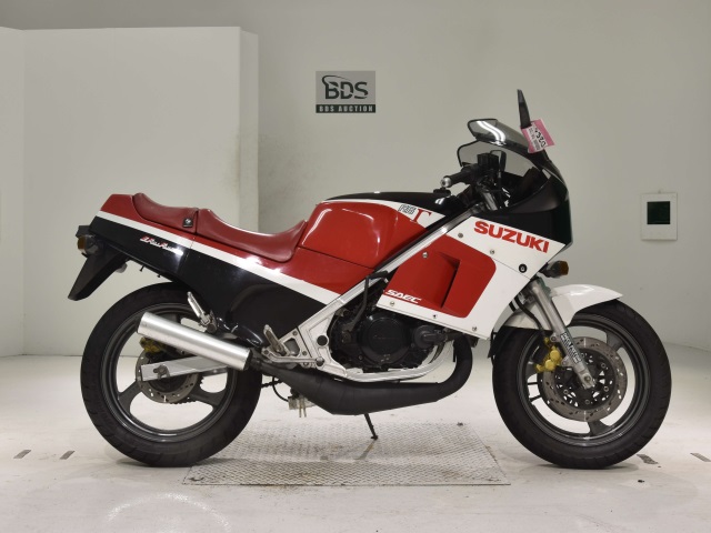 Suzuki RG250 GAMMA