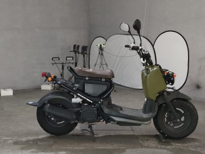 Honda ZOOMER 2011